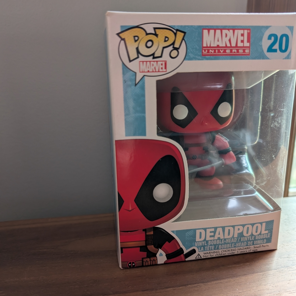 NWT POP! Marvel Deadpool Vinyl Bobble